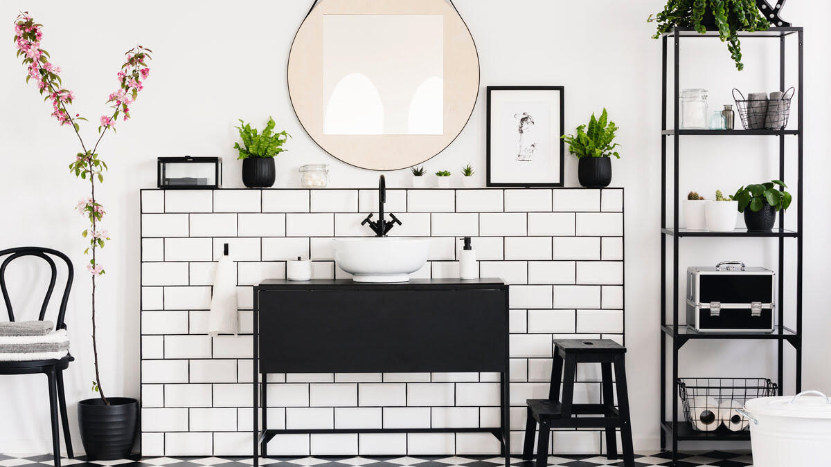 Łazienka czarno-biała | Jak urządzić?