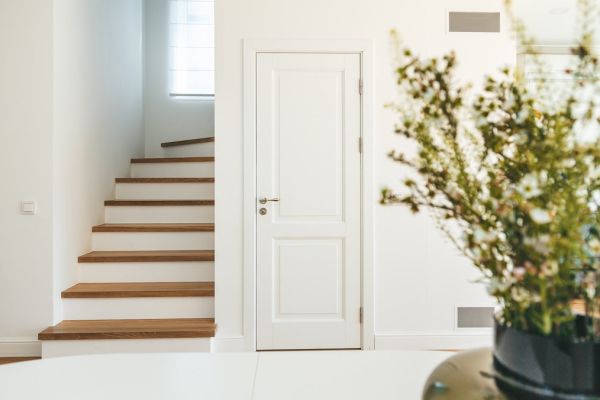 Drzwi wewnętrzne 60 cm | Kiedy mogą okazać się dobrym wyborem?